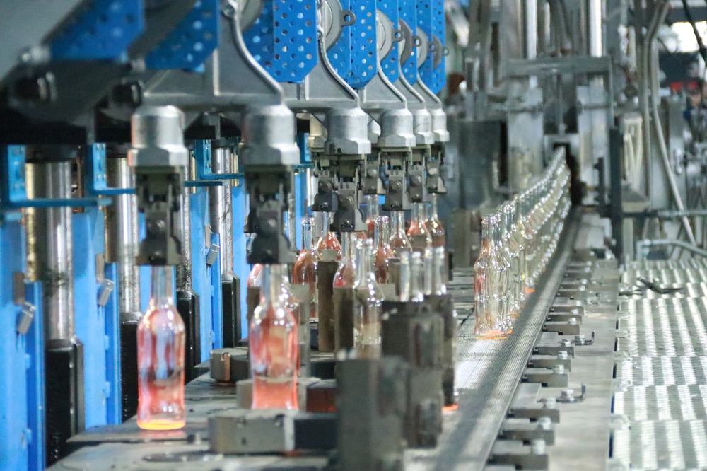 喜報(bào)!四川天馬玻璃有限公司再次被認(rèn)定為國家級高新技術(shù)企業(yè)(圖3) 喜報(bào)!四川天馬玻璃有限公司再次被認(rèn)定為國家級高新技術(shù)企業(yè)(圖3)