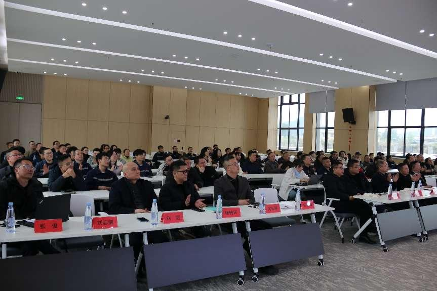 人才強(qiáng)企 · 創(chuàng)新管理